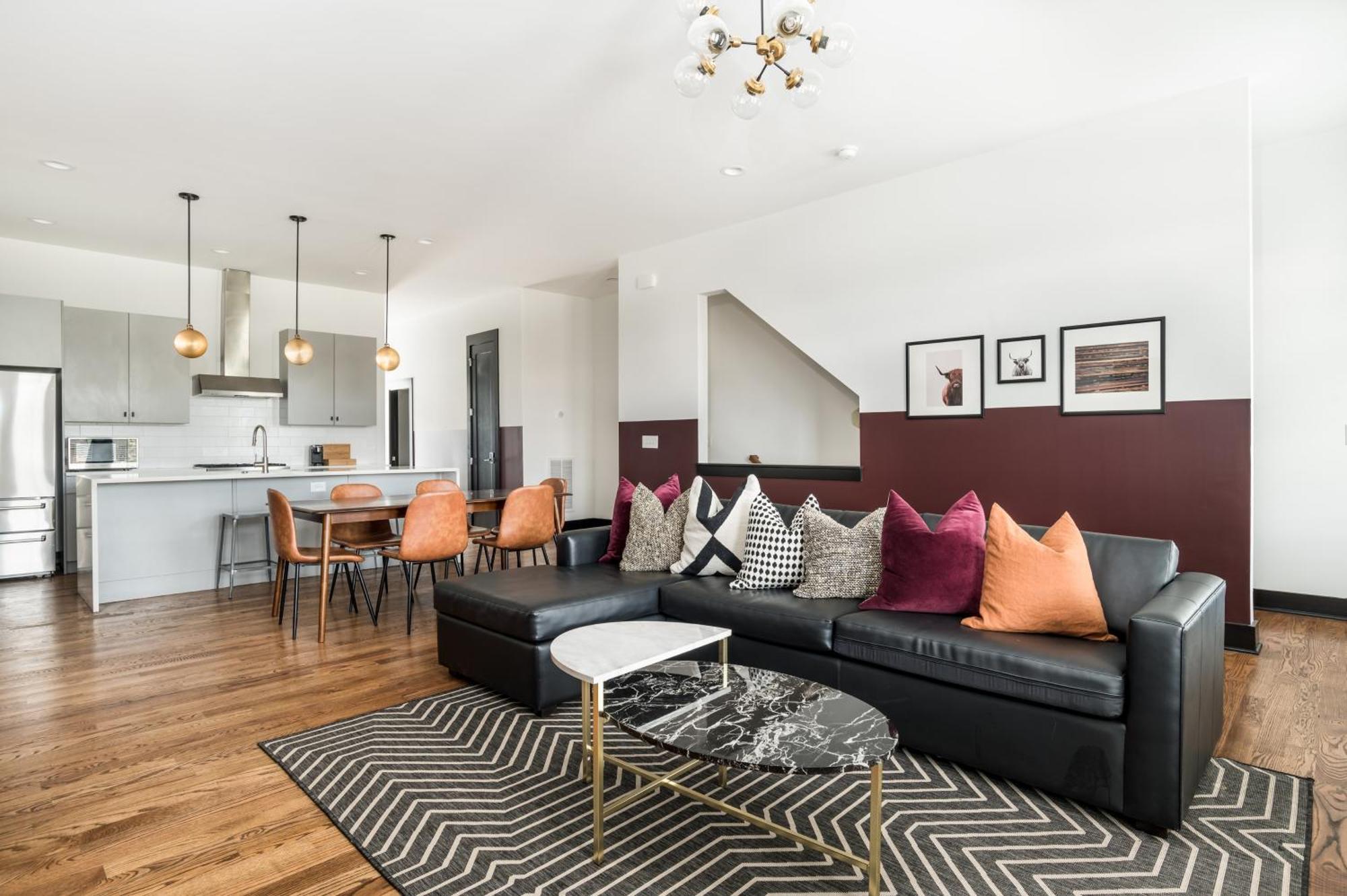 Kitty Faith Barbara By Avantstay 3 Unit Buyout W 12br In Heart Of Holiday home *